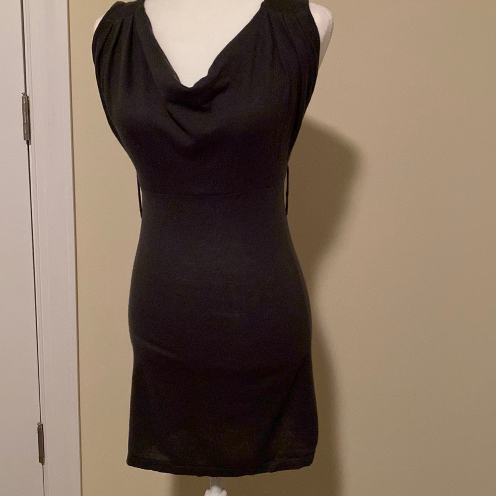 Women’s junior grey dress - size medium.